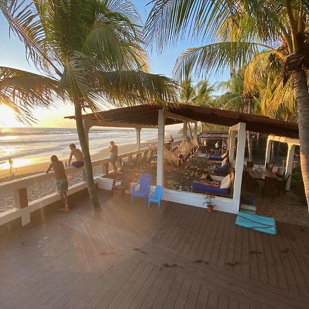 Solid Surf Camp Hostel Nicaragua Transito Exterior foto