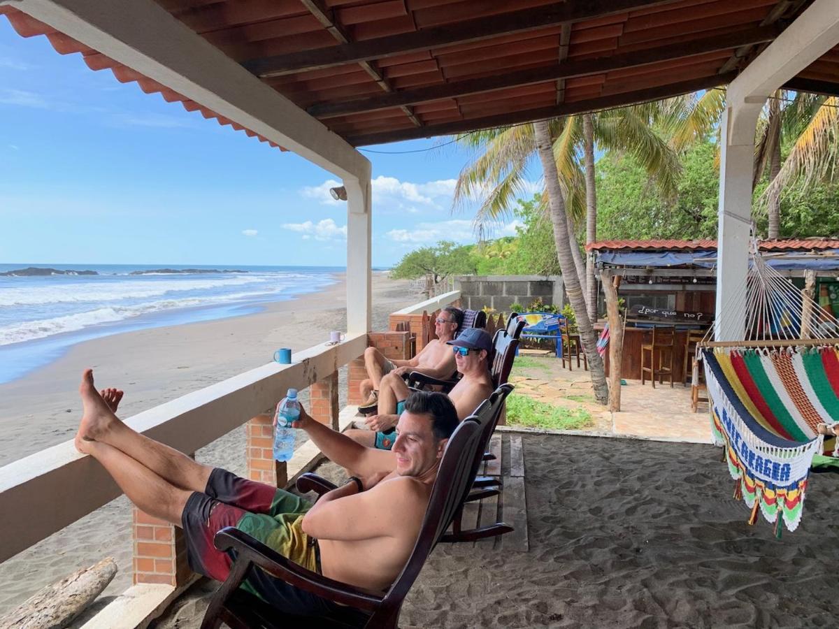 Solid Surf Camp Hostel Nicaragua Transito Exterior foto