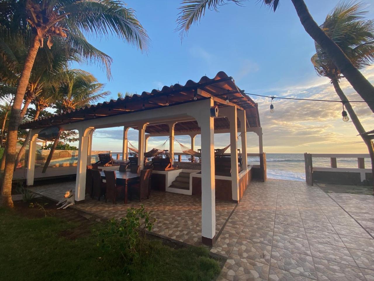 Solid Surf Camp Hostel Nicaragua Transito Exterior foto